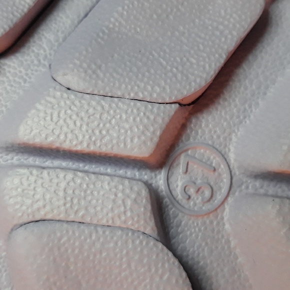 Lavender Luxe Crystal Clogs  Small - Picture 8 of 16